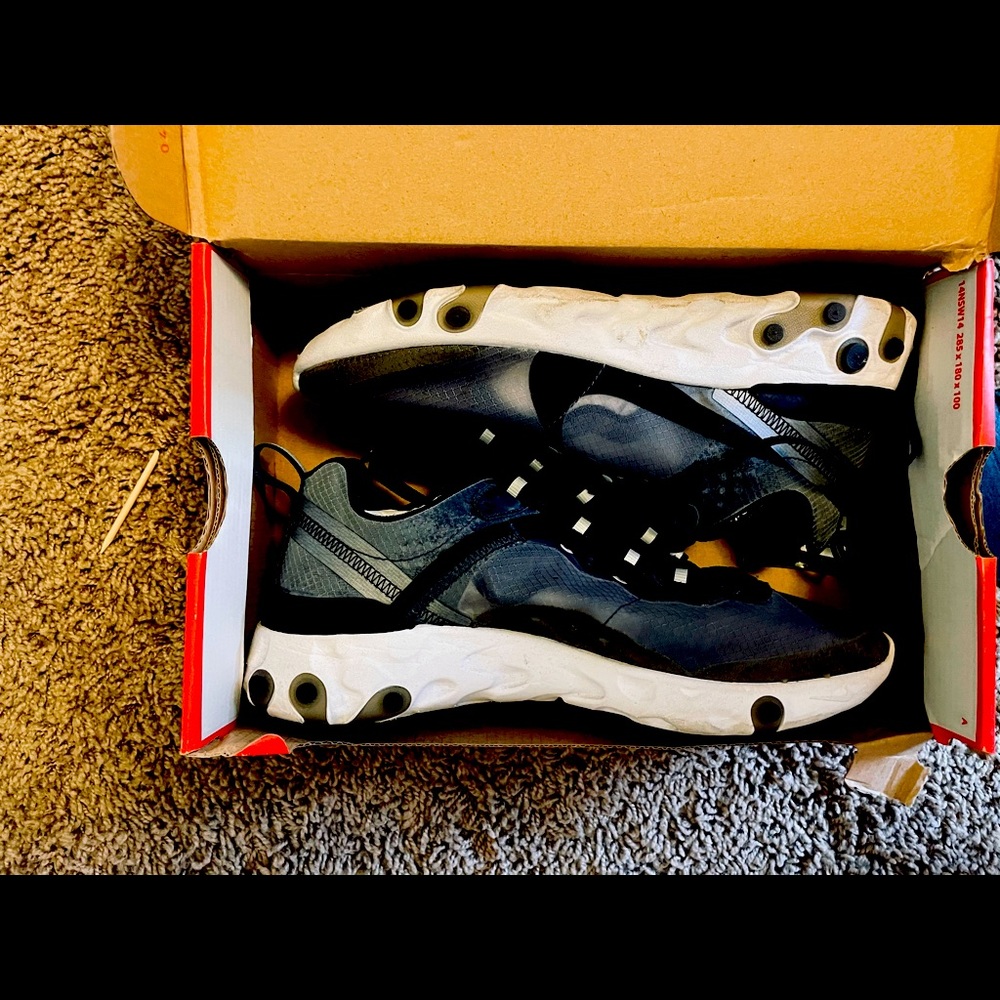 Nike React Element 87
